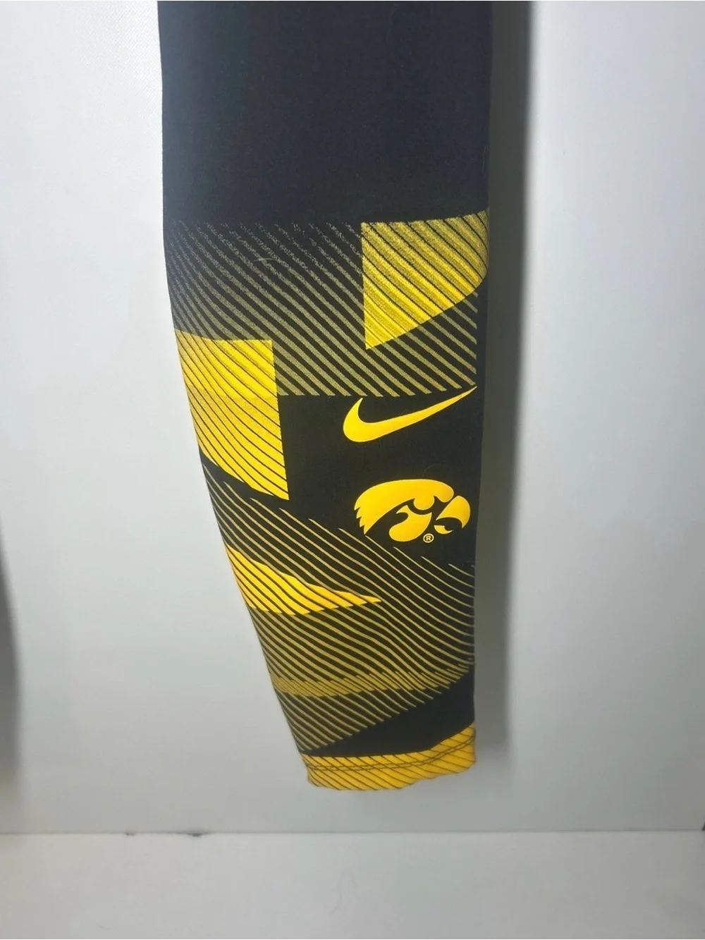 Nike Black & Yellow Iowa Hawkeyes Leggings